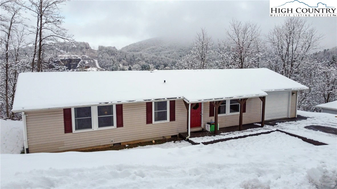 Image number 1 for the current listing