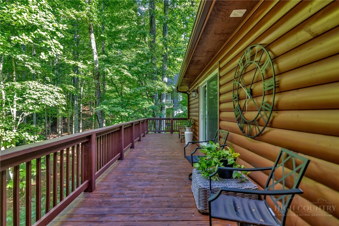 Image number 3 for the current listing