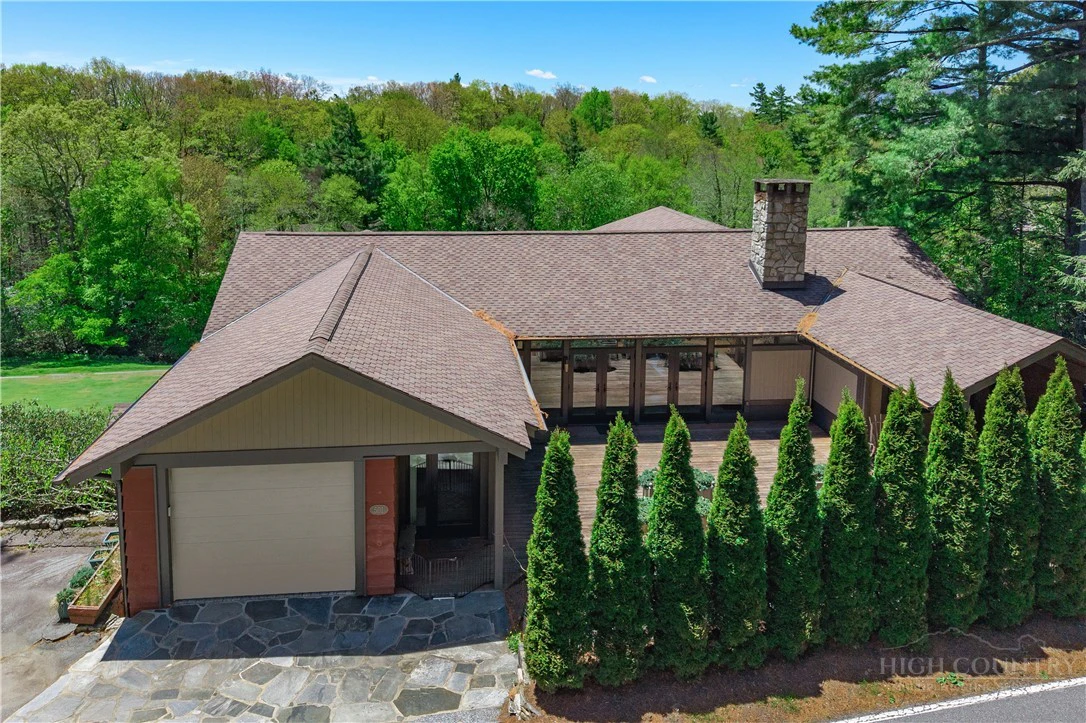 Image number 18 for the current listing