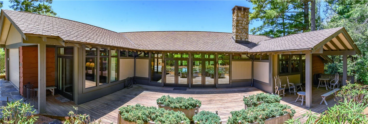 Image number 1 for the current listing
