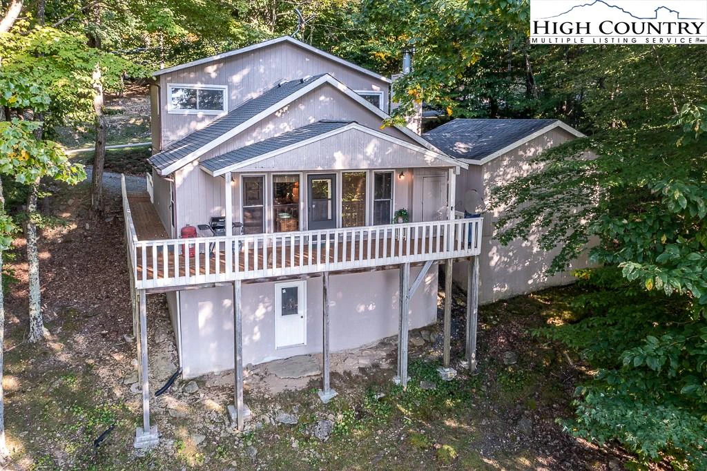 Image number 13 for the current listing