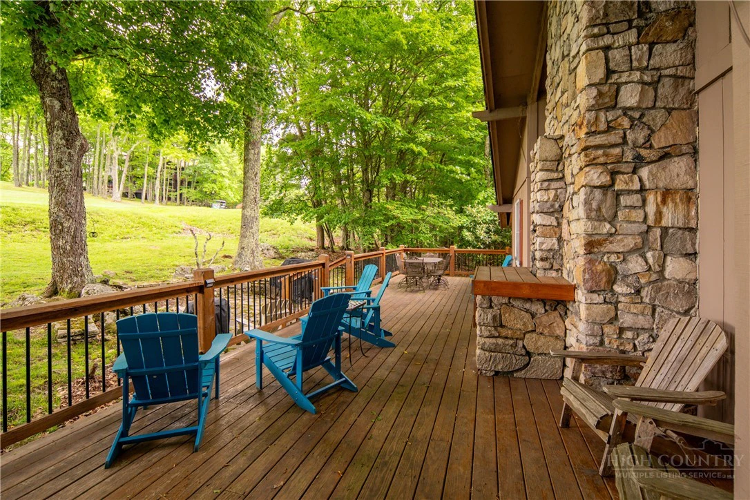 Image number 6 for the current listing