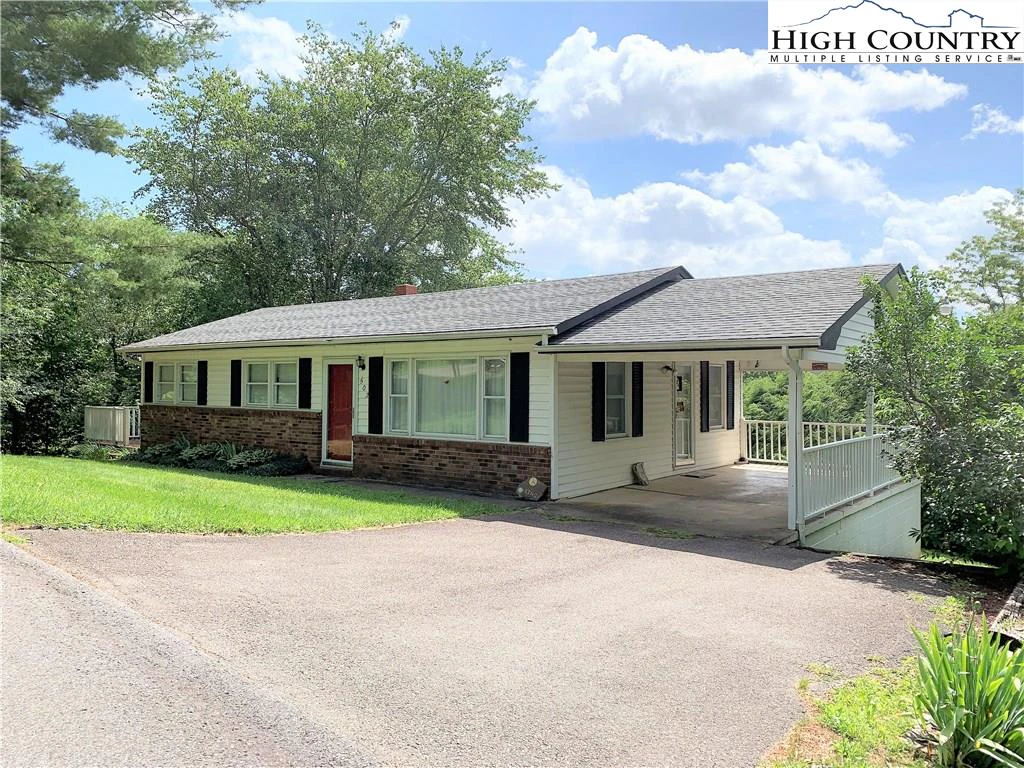 Image number 1 for the current listing