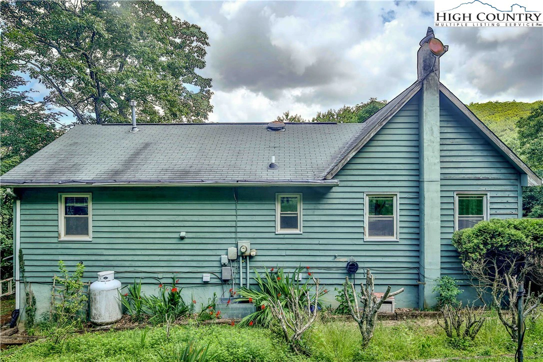 Image number 13 for the current listing