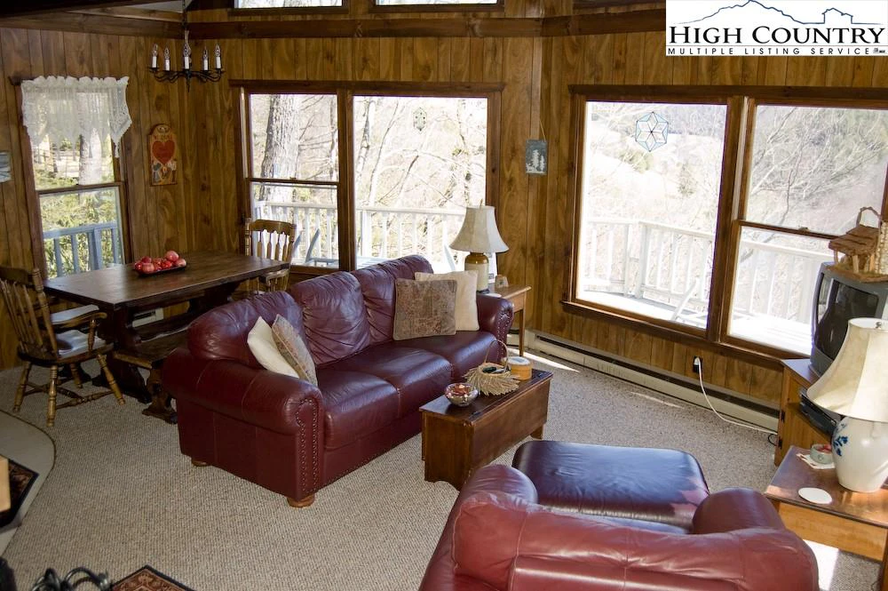 Image number 12 for the current listing
