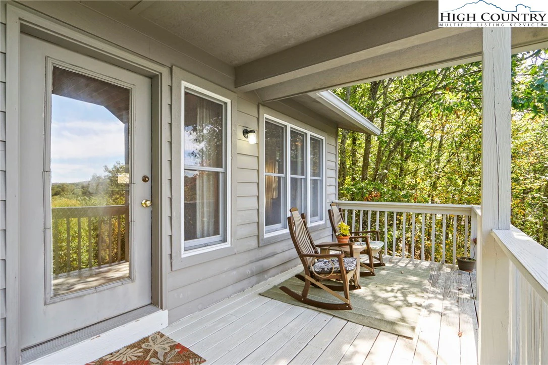 Image number 7 for the current listing