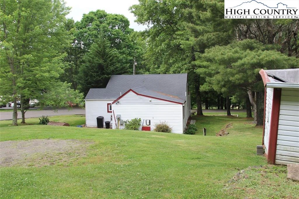 Image number 8 for the current listing