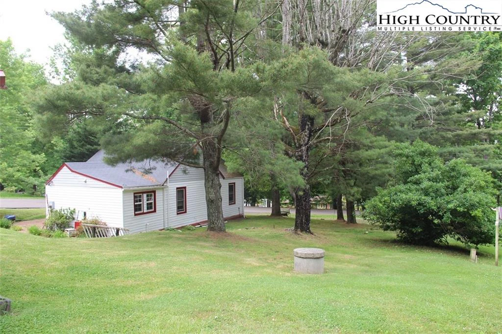Image number 9 for the current listing