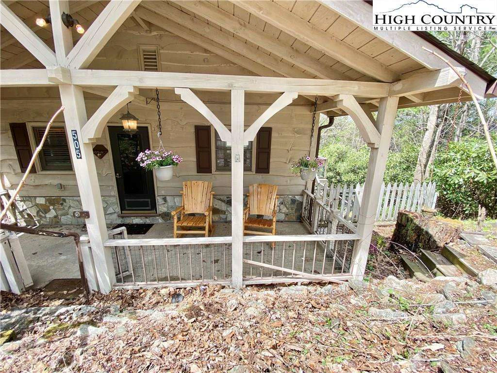 Image number 1 for the current listing