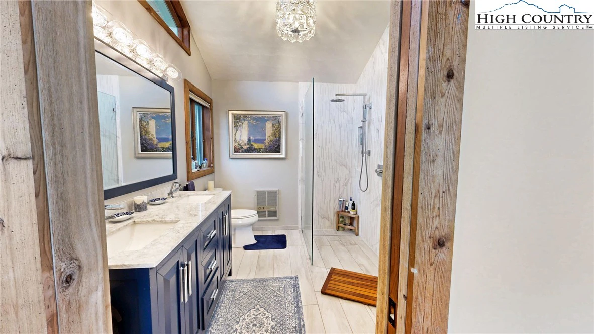 Image number 7 for the current listing
