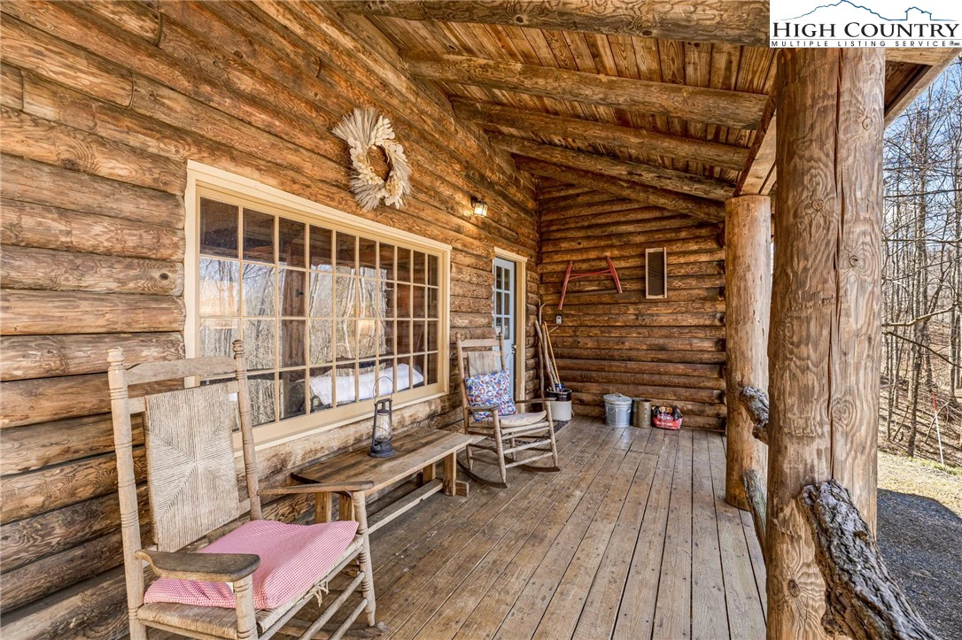 Image number 4 for the current listing