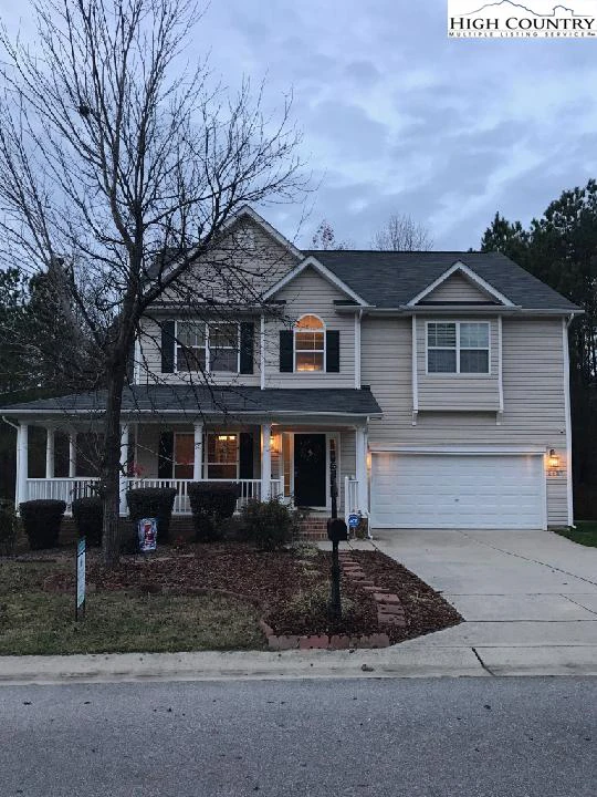 Image number 1 for the current listing