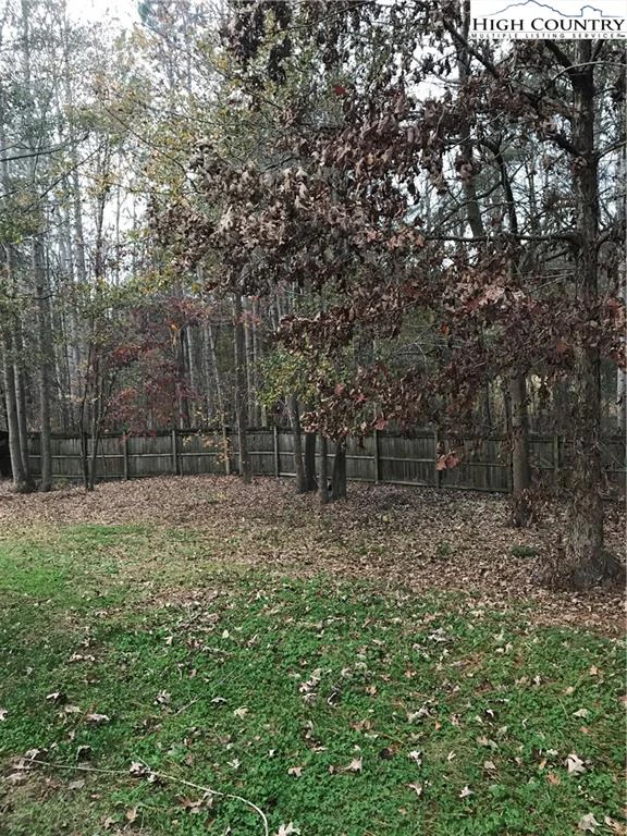 Image number 13 for the current listing