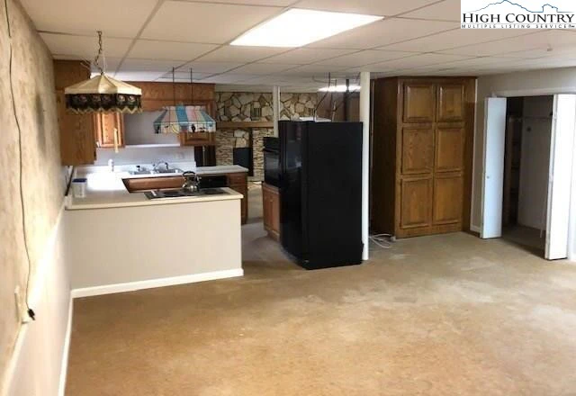 Image number 3 for the current listing