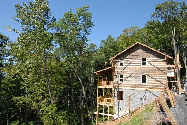 Image number 4 for the current listing