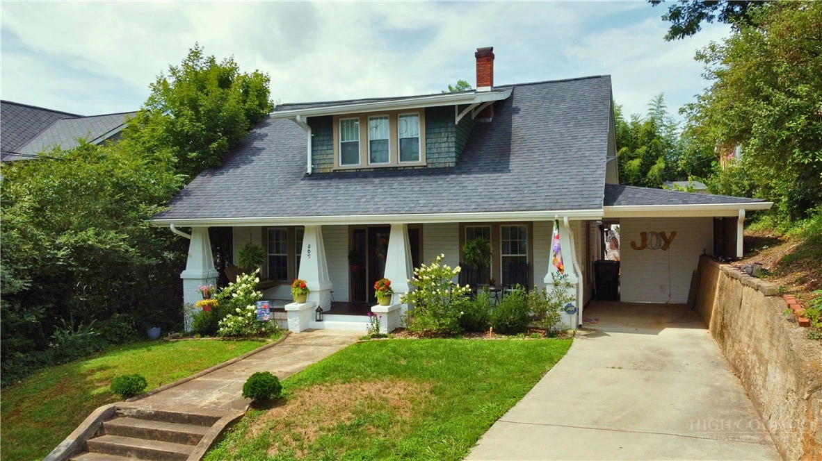 Image number 1 for the current listing