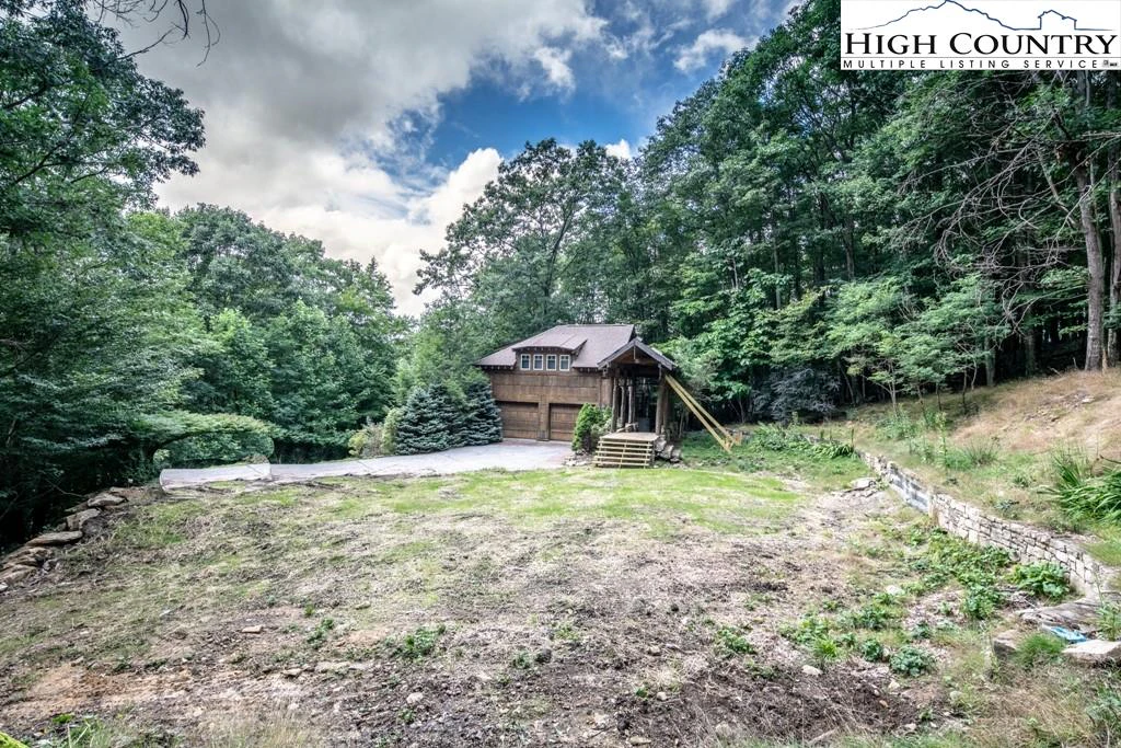 Image number 9 for the current listing
