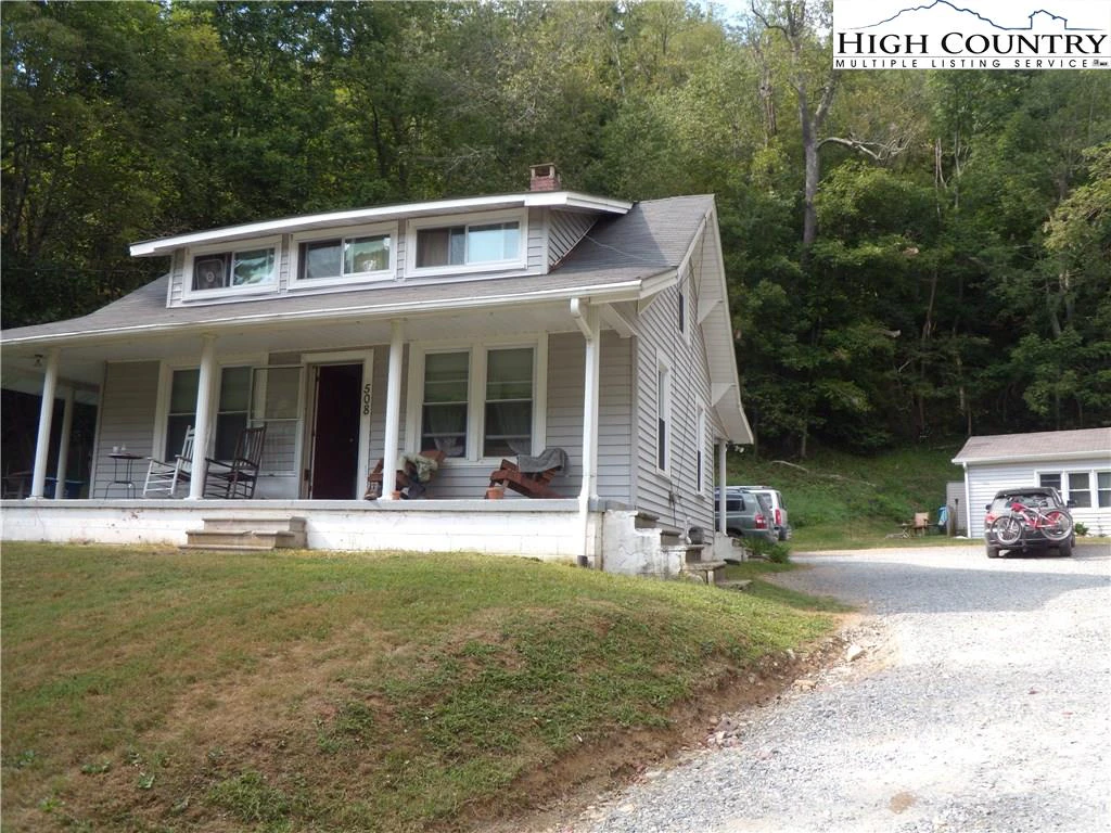 Image number 1 for the current listing