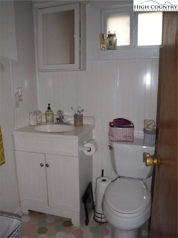 Image number 7 for the current listing