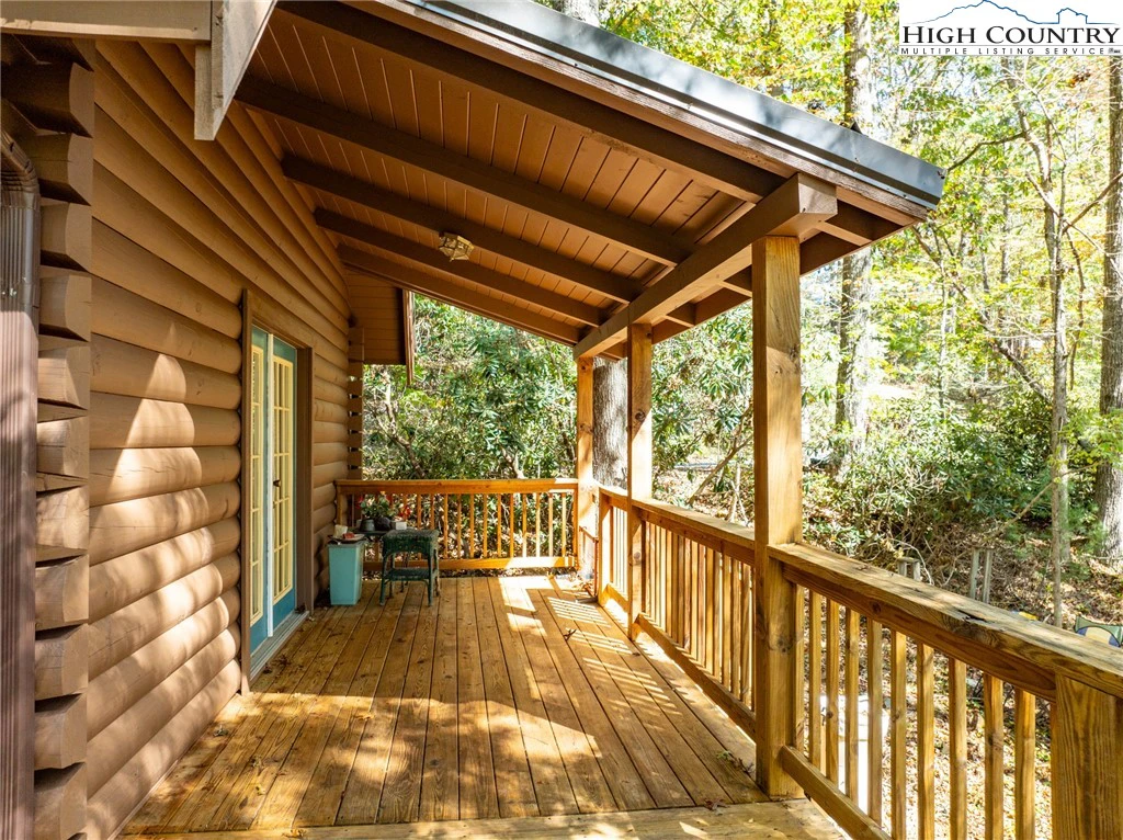 Image number 9 for the current listing