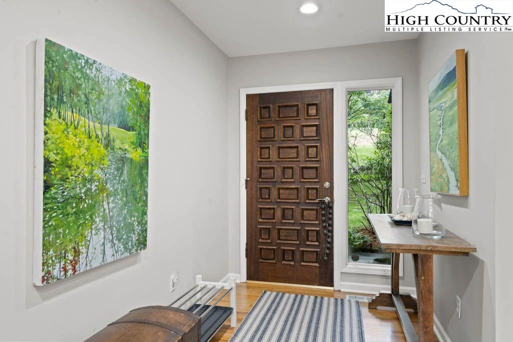 Image number 6 for the current listing