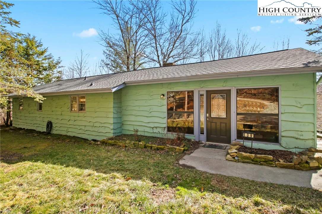 Image number 21 for the current listing