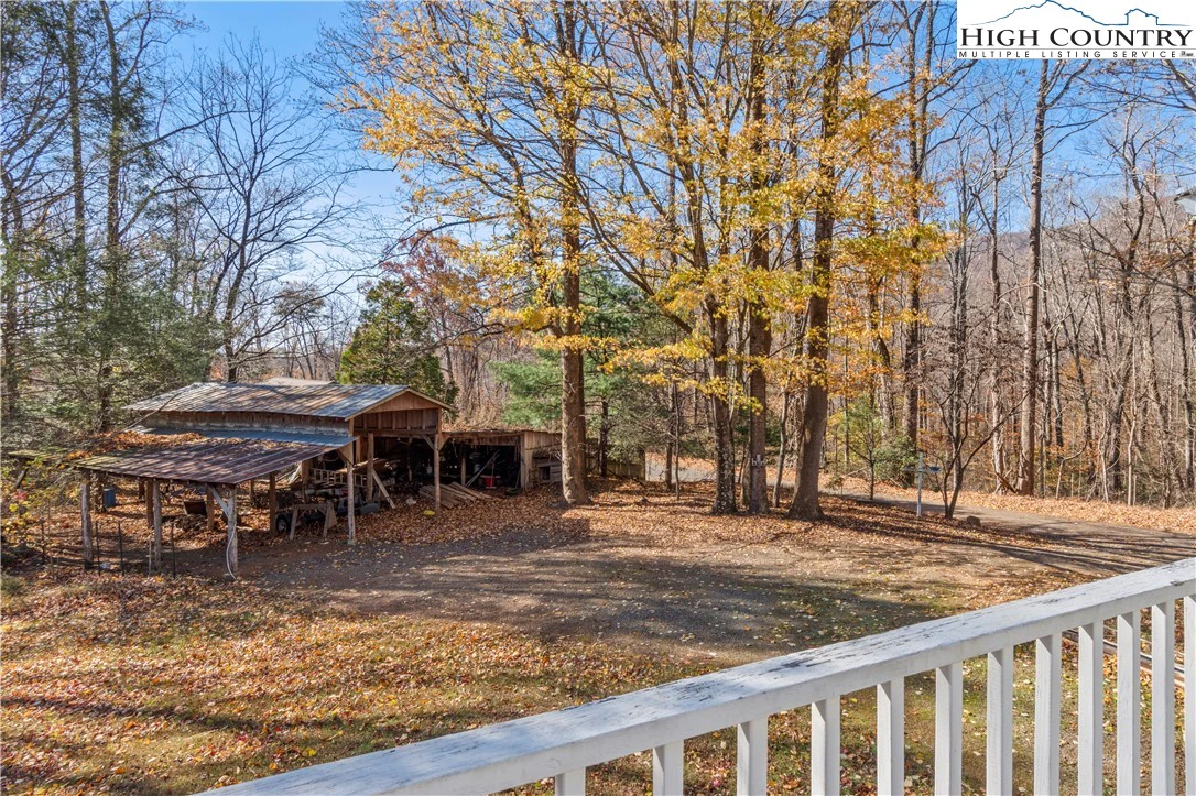 Image number 13 for the current listing