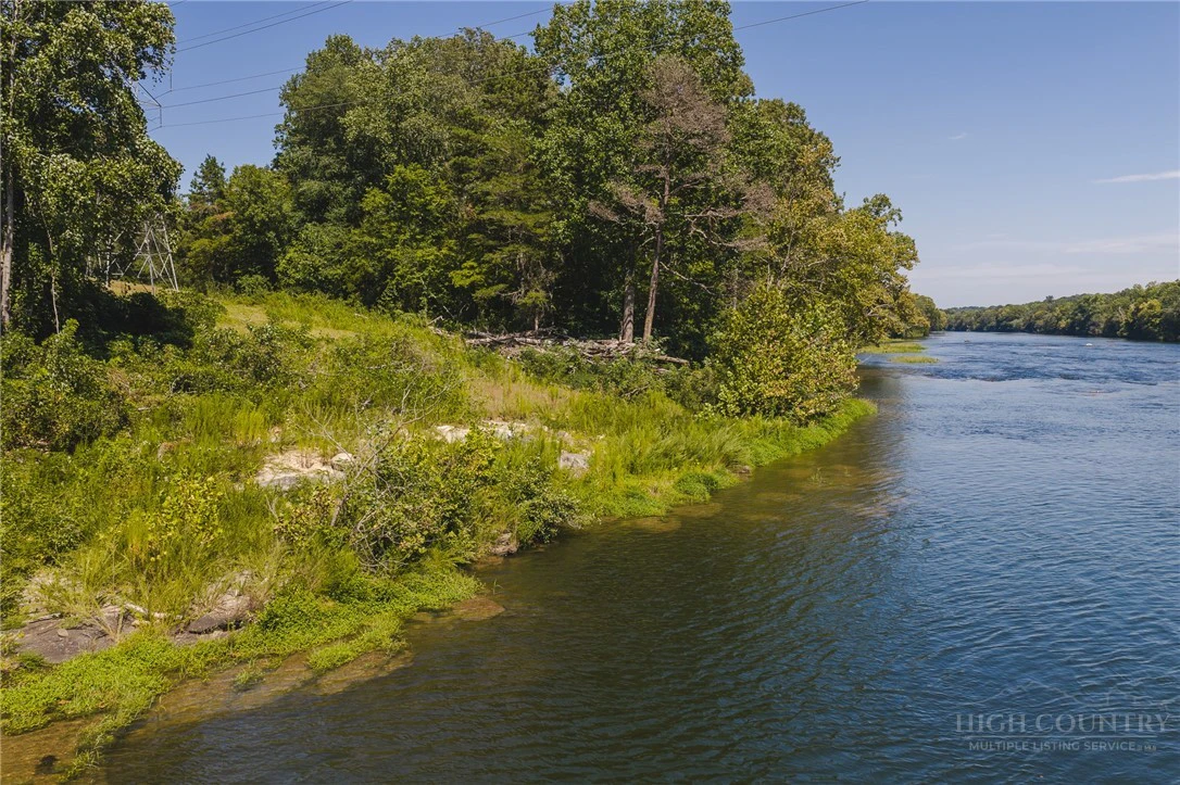 Image number 3 for the current listing