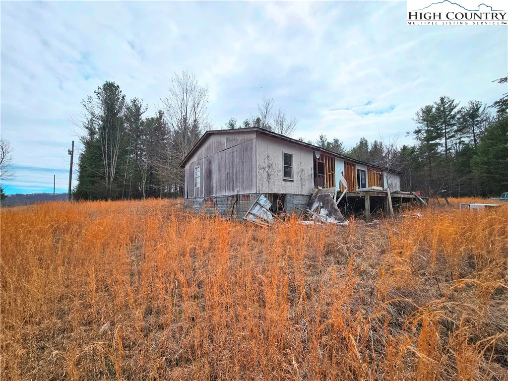 Image number 10 for the current listing