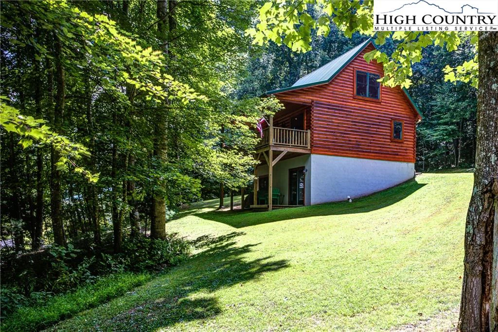 Image number 1 for the current listing