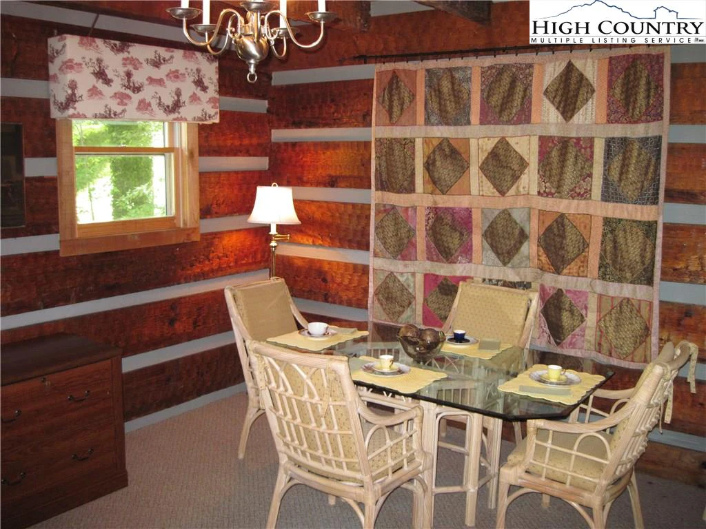 Image number 13 for the current listing