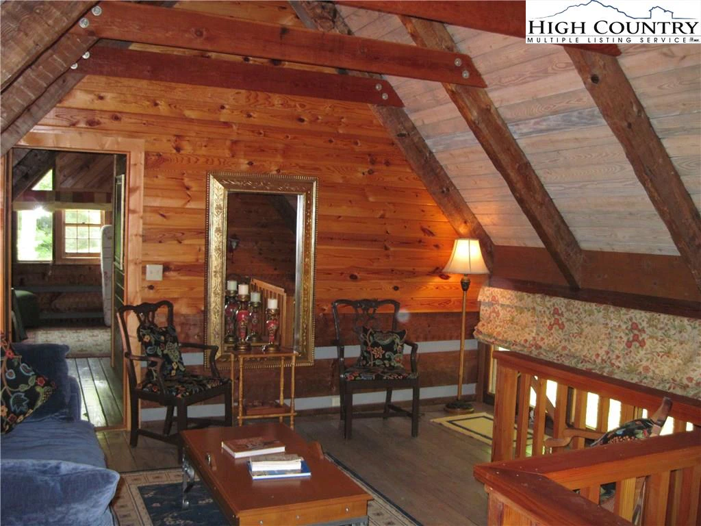 Image number 6 for the current listing