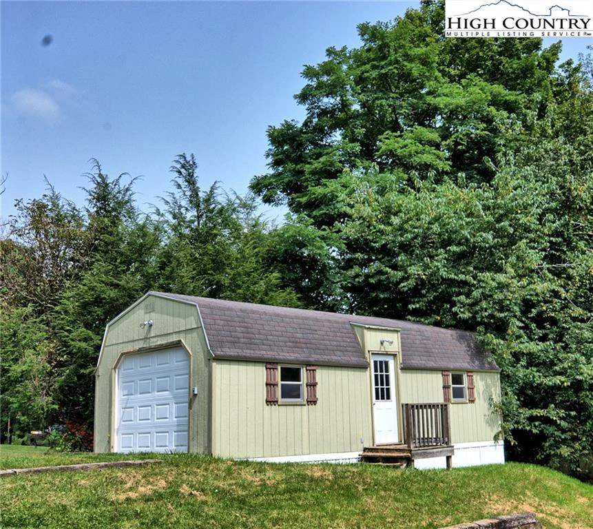 Image number 13 for the current listing