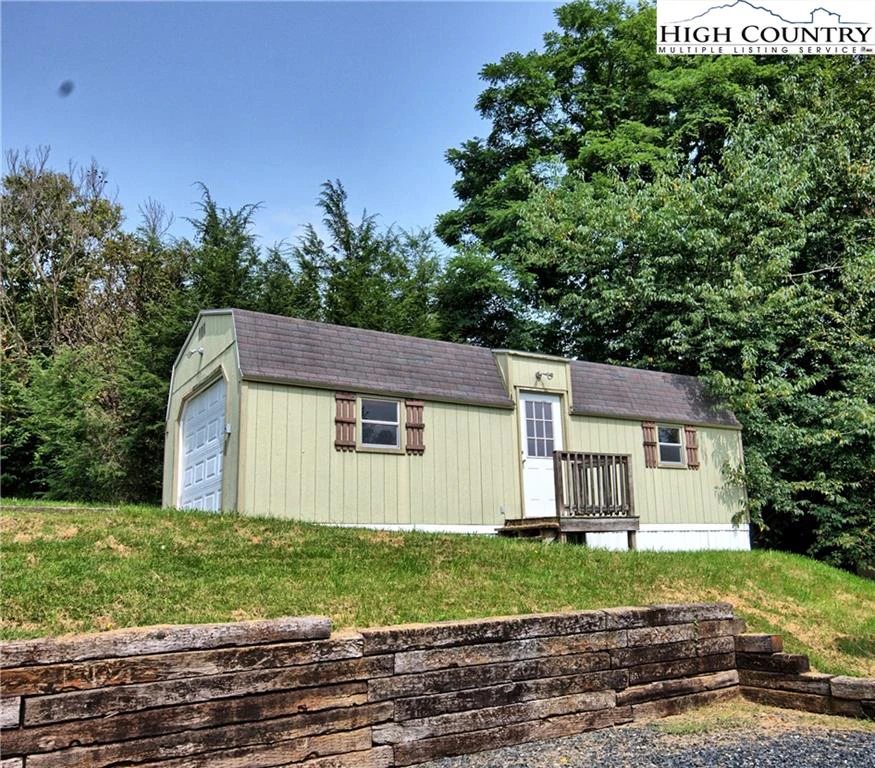 Image number 14 for the current listing