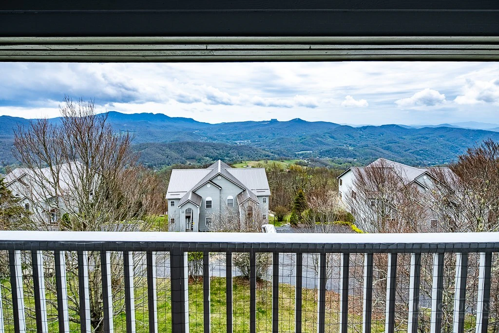 Image number 20 for the current listing