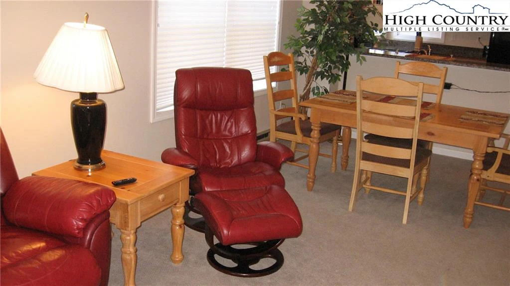 Image number 2 for the current listing