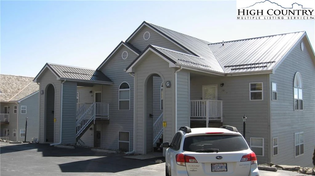 Image number 17 for the current listing