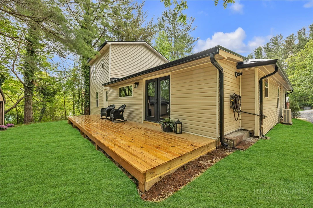 Image number 20 for the current listing