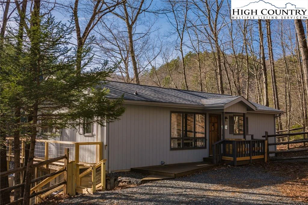 Image number 2 for the current listing