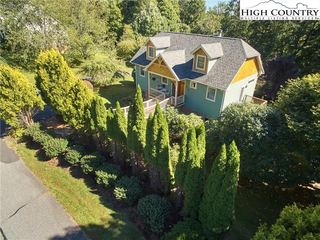 Image number 1 for the current listing