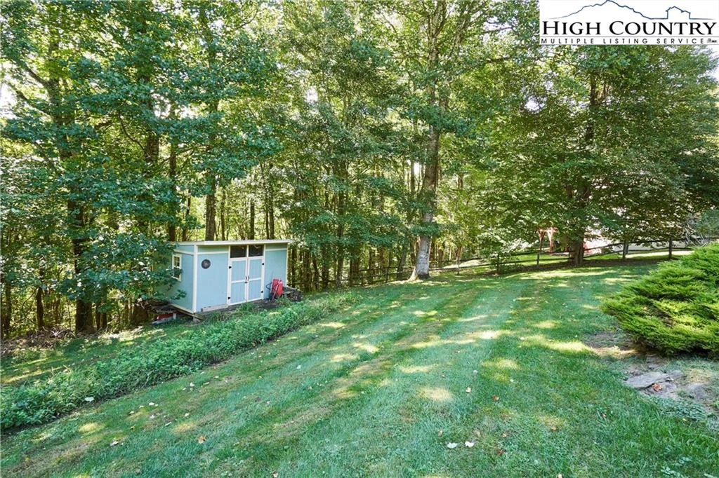 Image number 14 for the current listing