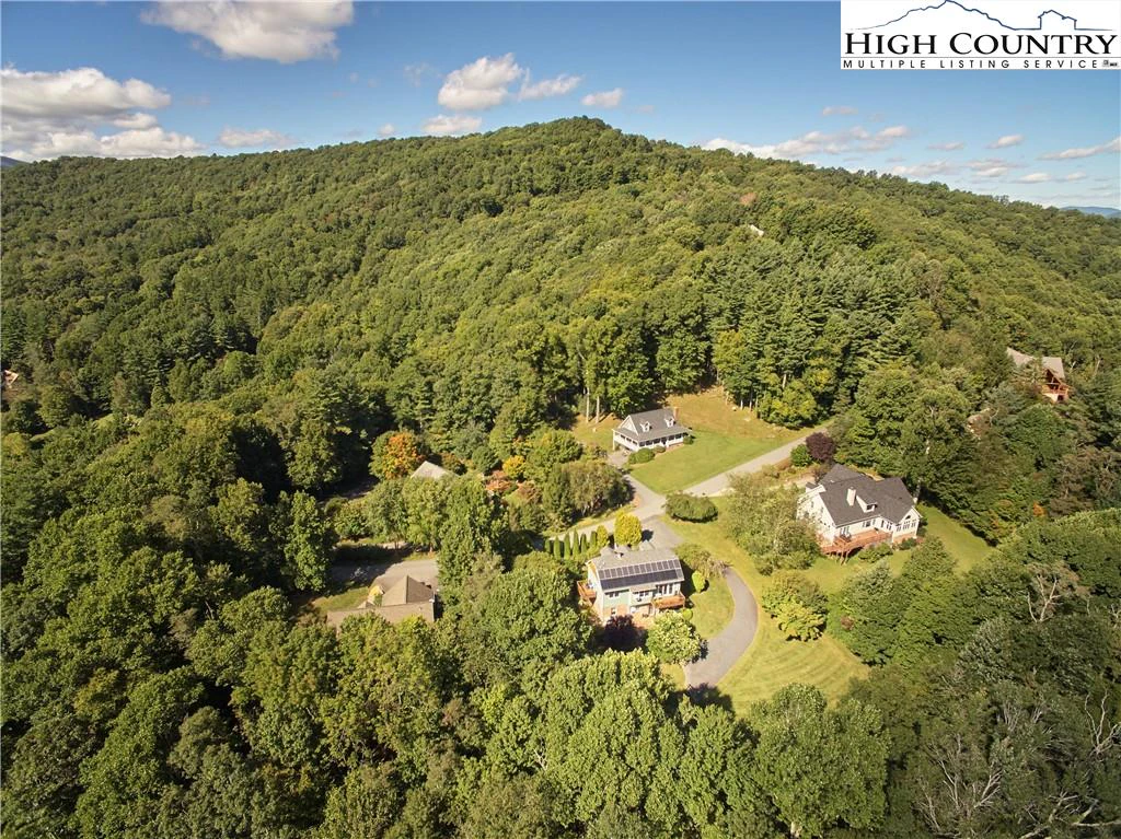 Image number 21 for the current listing