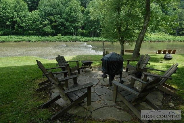 Image number 12 for the current listing