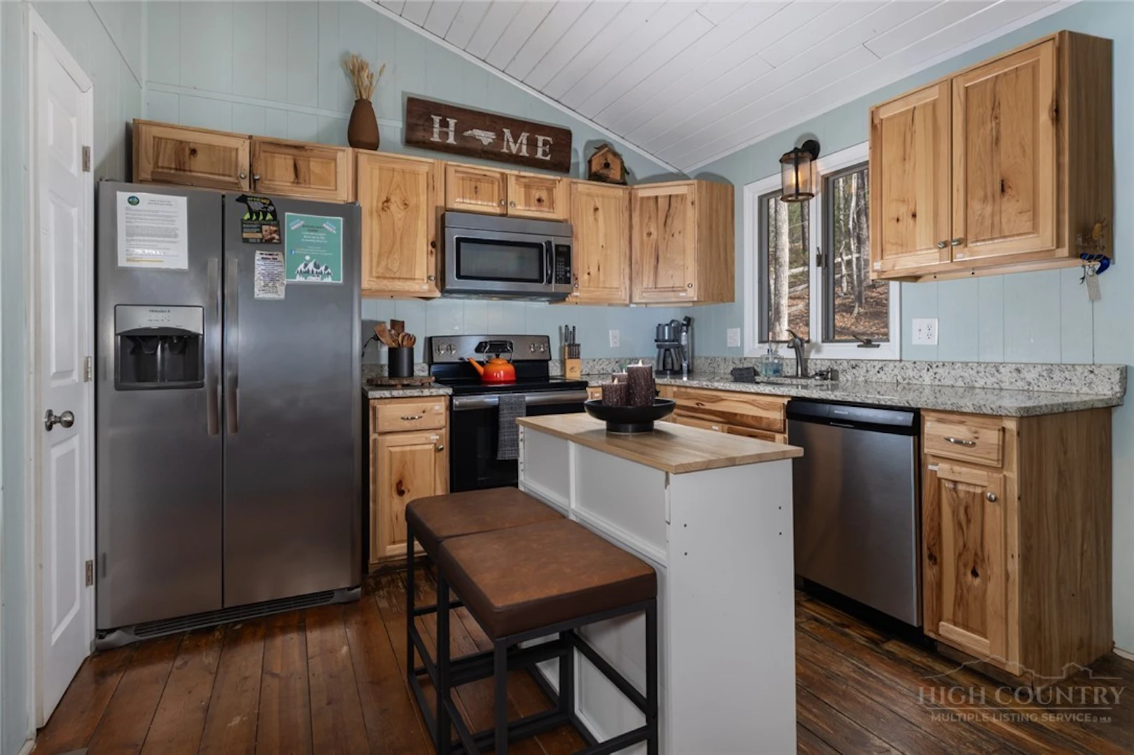 Image number 12 for the current listing