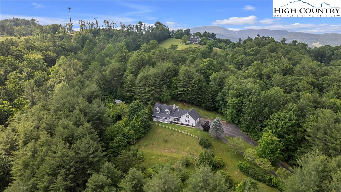 Image number 15 for the current listing