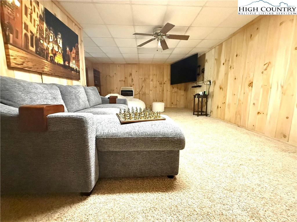 Image number 8 for the current listing