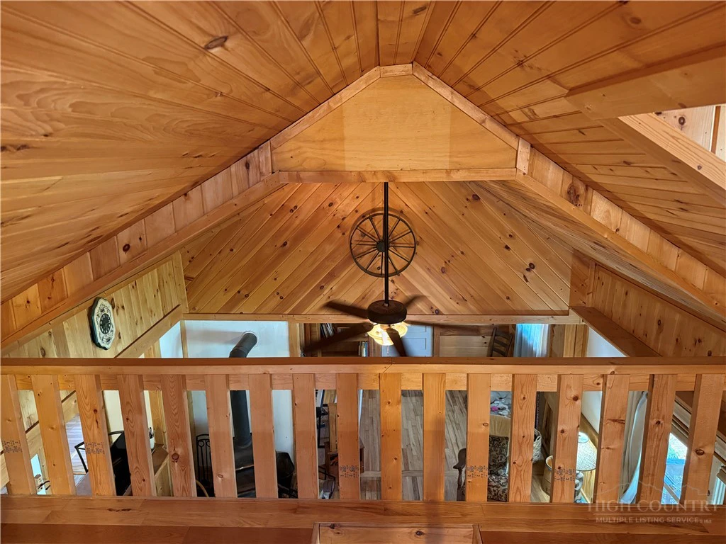 Image number 10 for the current listing