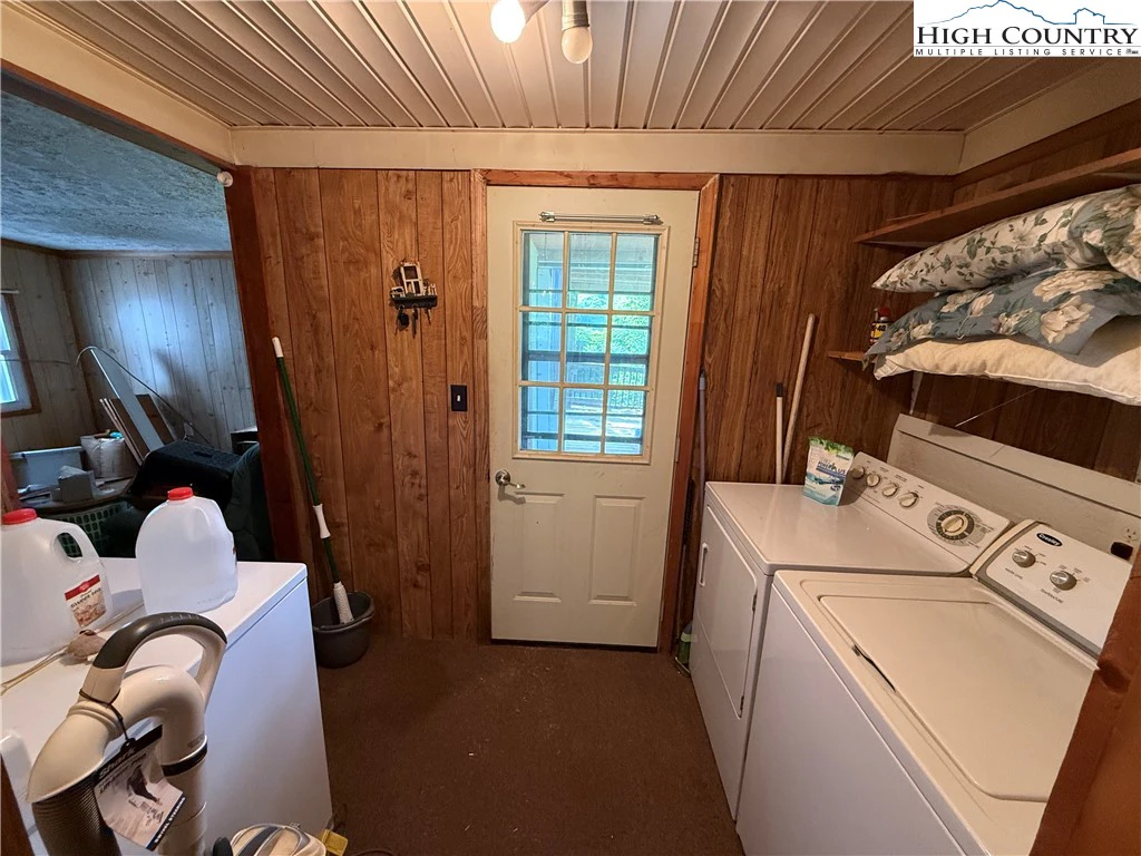 Image number 12 for the current listing