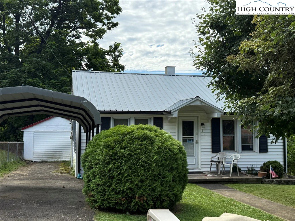 Image number 8 for the current listing