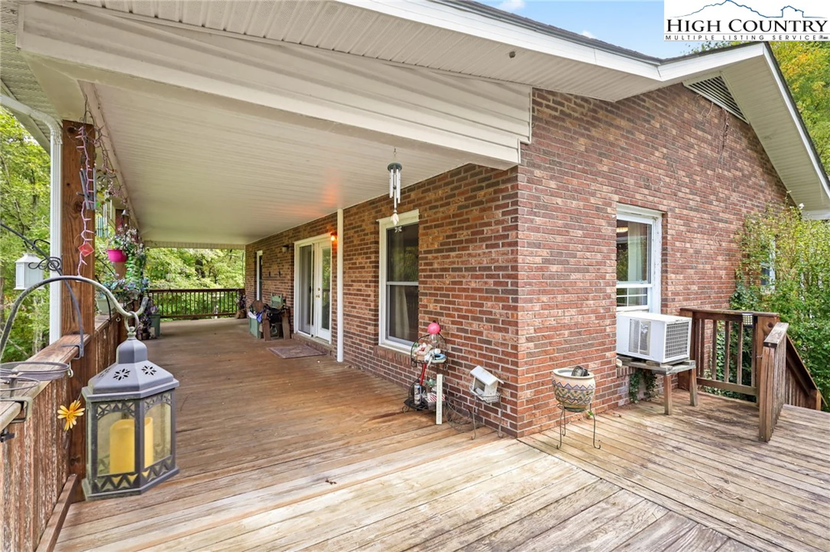 Image number 12 for the current listing